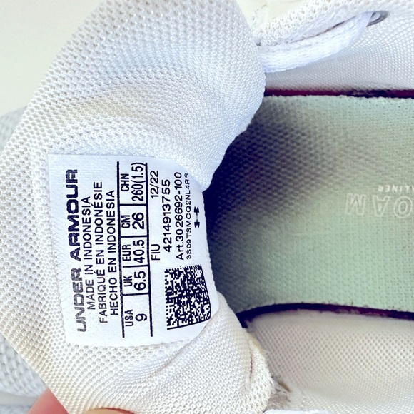 Under Armour White and Turquoise Sneakers Lightweight Comfort - Picture 9 of 12